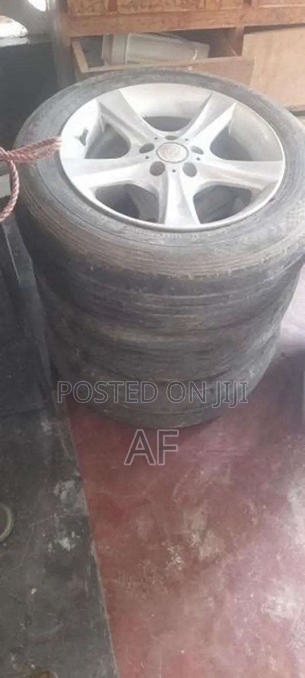 Alloy wheels With Tyre 15