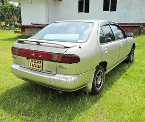 Nissan Sunny FB14 Ex Saloon 1996
