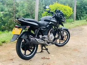 Bajaj Pulsar 150 Clean Black Edition 2016