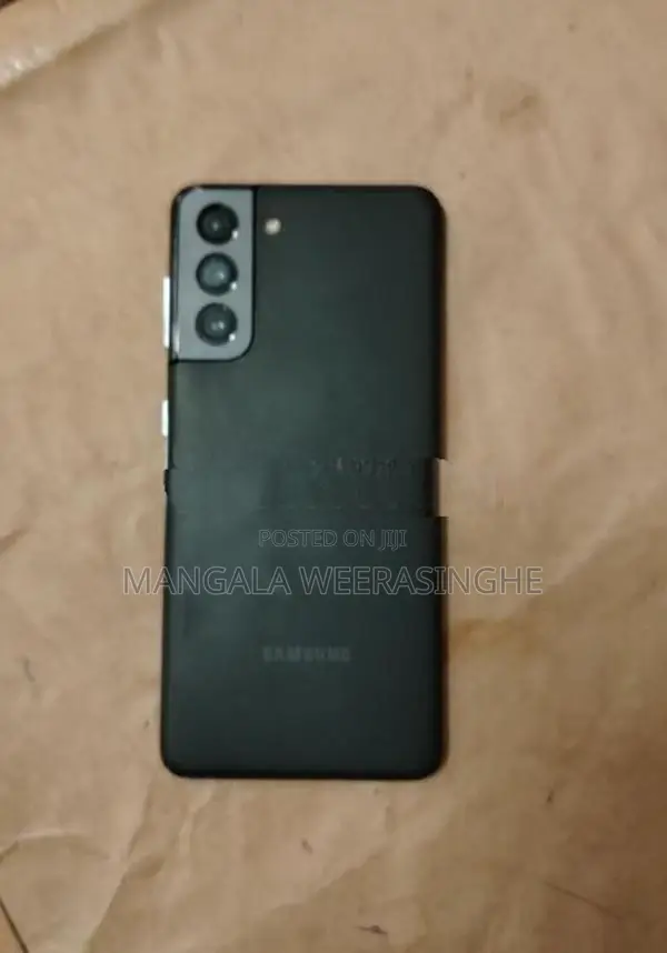 Samsung Galaxy S21 (Used)
