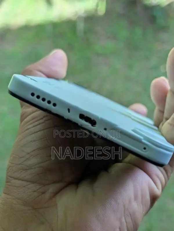 NOTHING CMF Phone 1 mobile (Used)