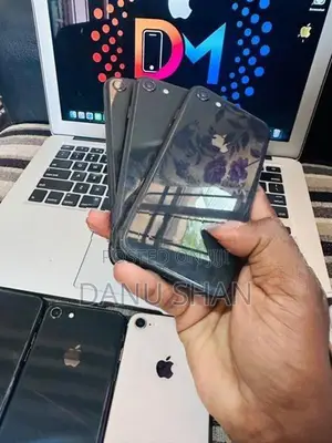 Apple iPhone 8 (Used)