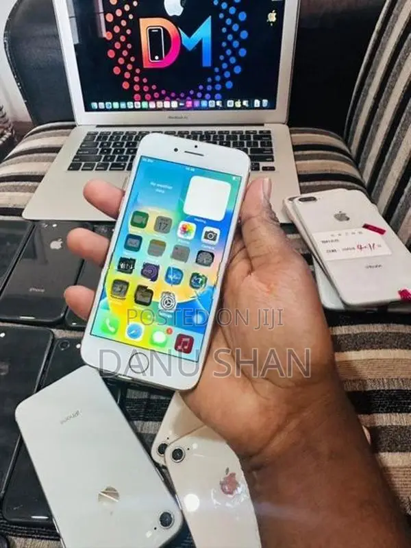 Apple iPhone 8 (Used)
