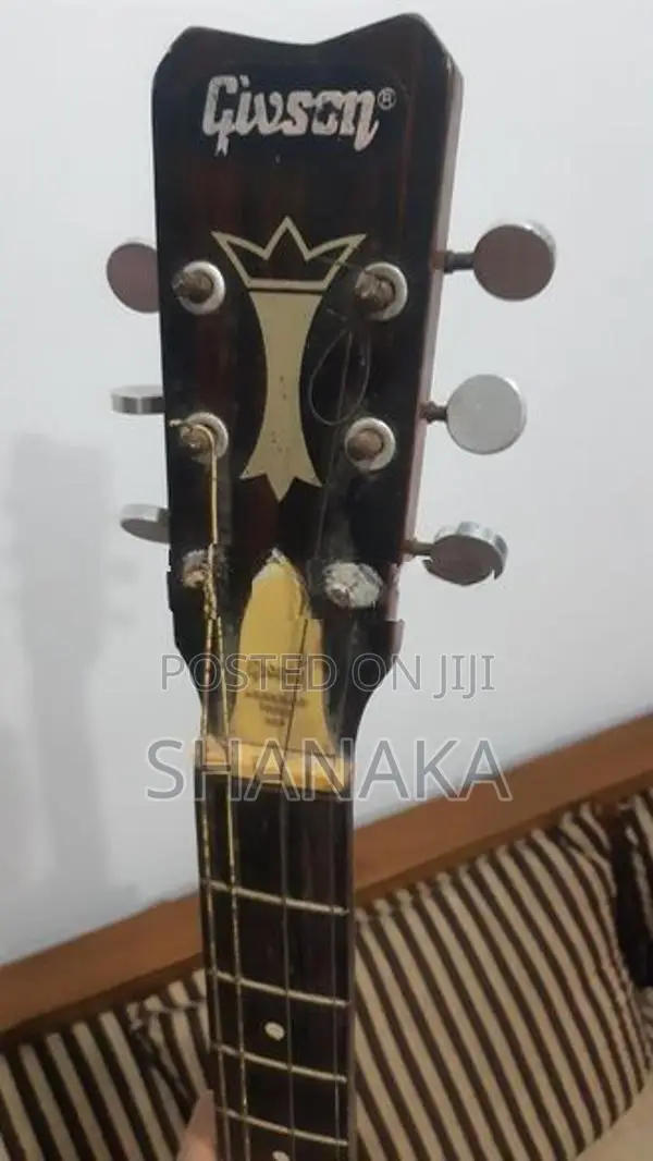 Box Guitar
