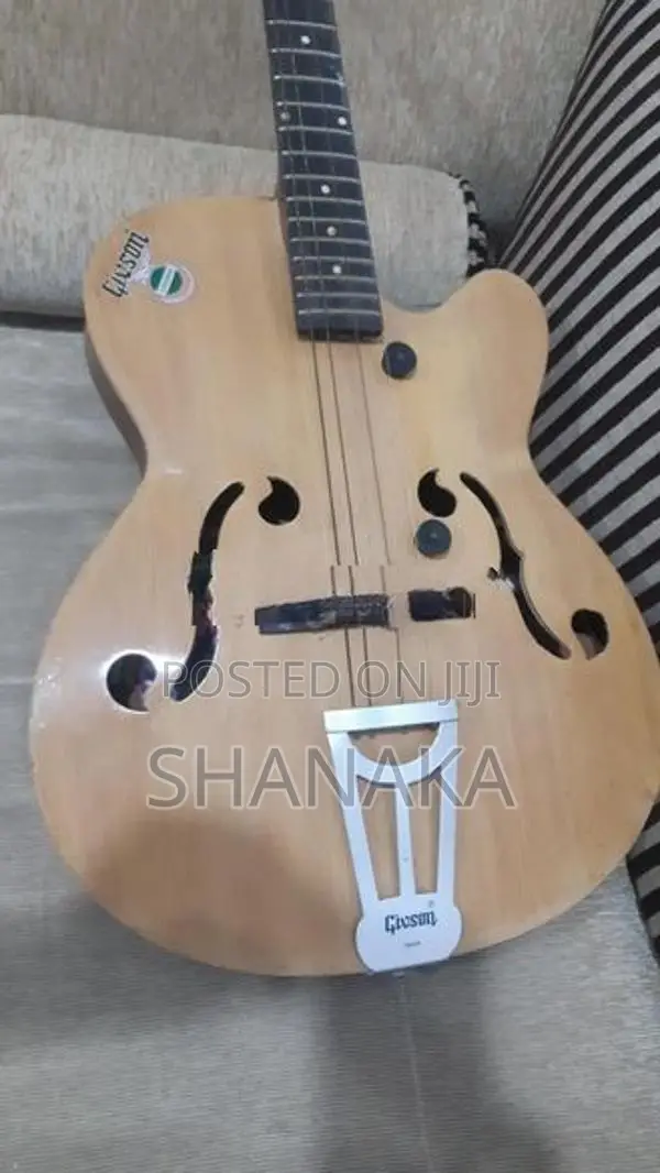 Box Guitar