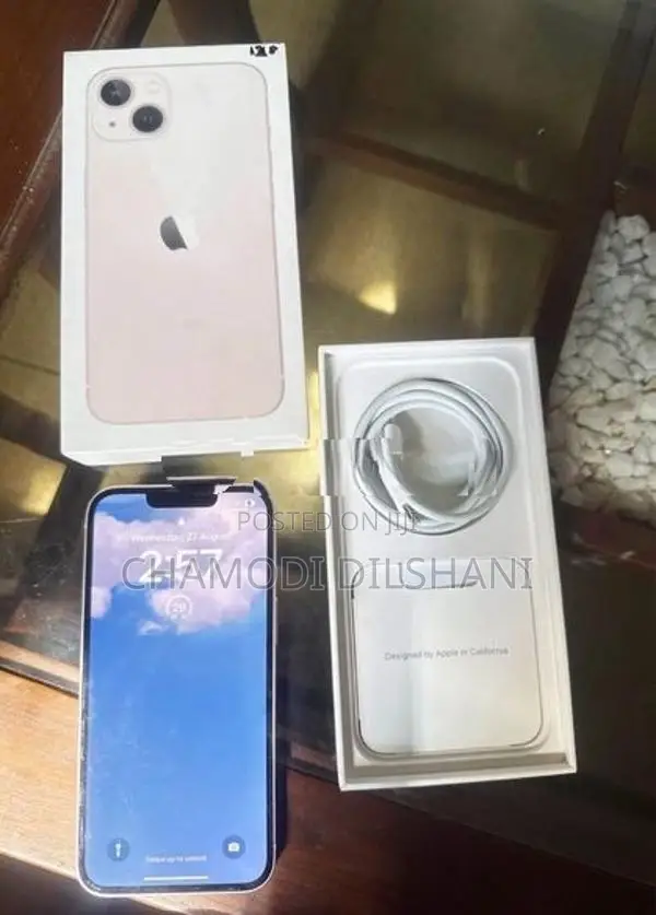 Apple iPhone 13 (Used)