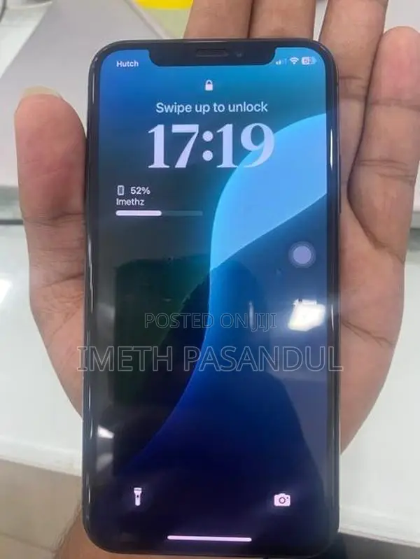 Apple iPhone XS (Used)
