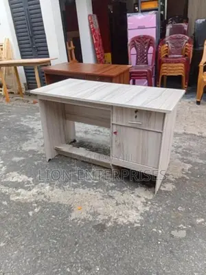 American ash melamine office tables 4ft