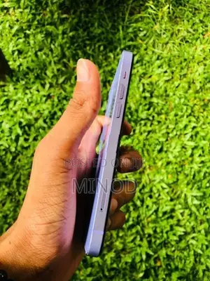 Apple iPhone 12 (Used)