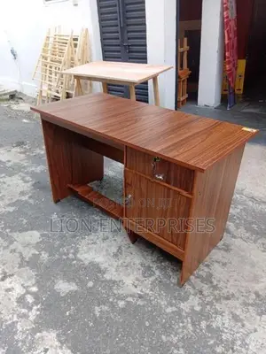4ft Melamine Office Tables