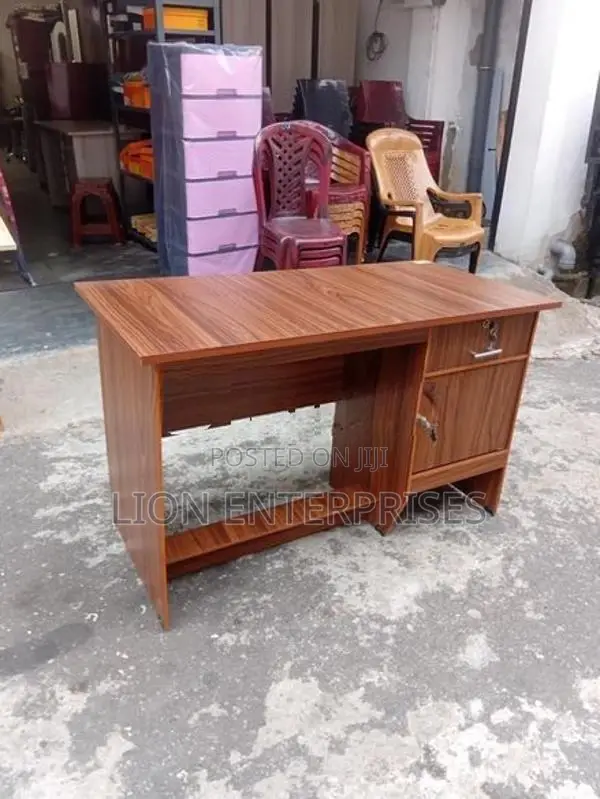 Melamine tables 4×2