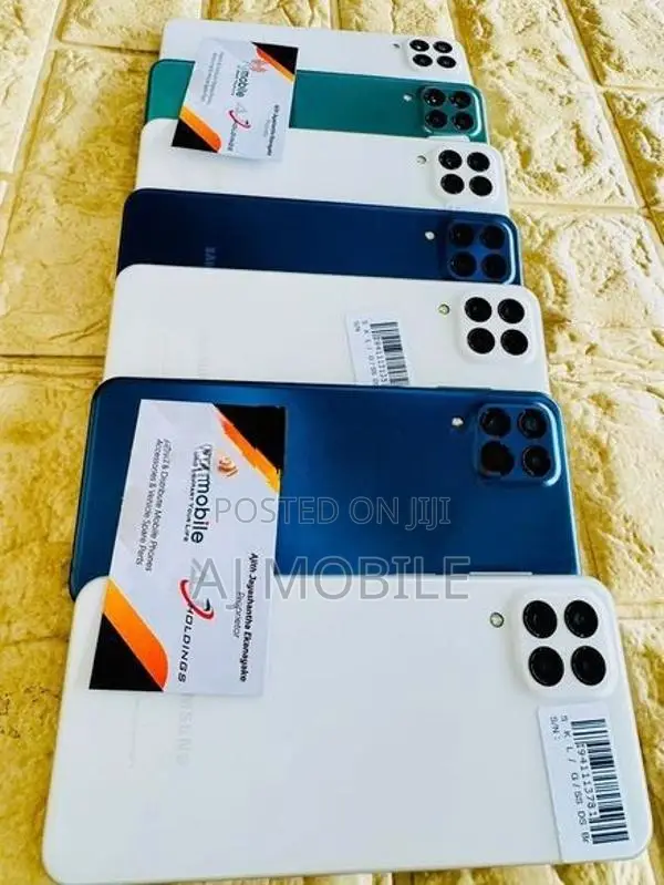 Samsung Galaxy M33 6GB / 128GB (Used)