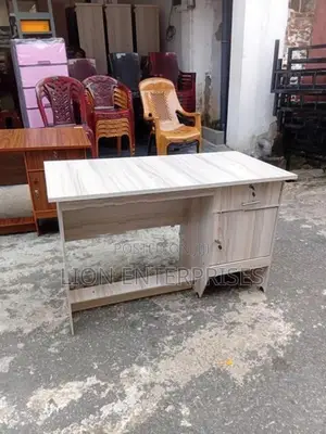 American ash melamine office tables 4ft