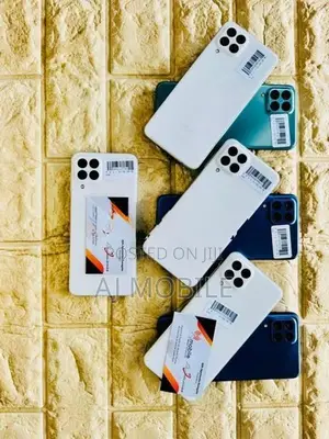 Samsung Galaxy M33 6GB / 128GB (Used)
