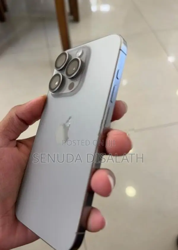 Apple iPhone 15 Pro (Used)