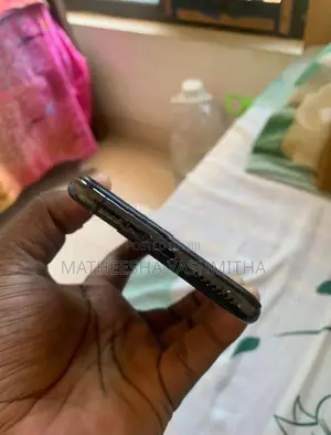 Apple iPhone XS Max (Used)