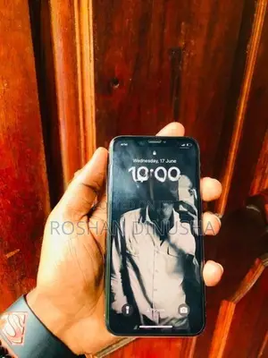 Apple iPhone XS (Used)