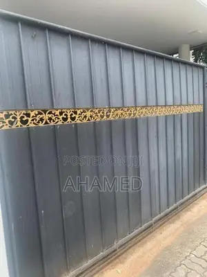 Sliding Gate
