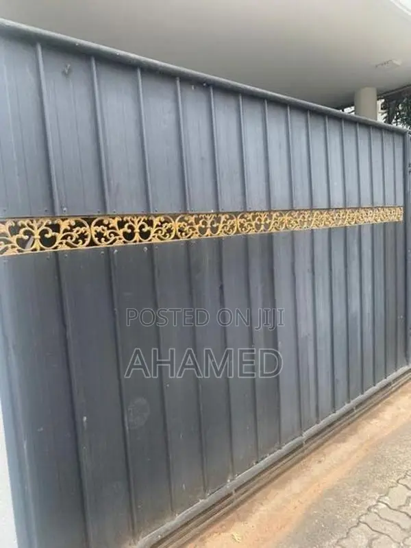Sliding Gate