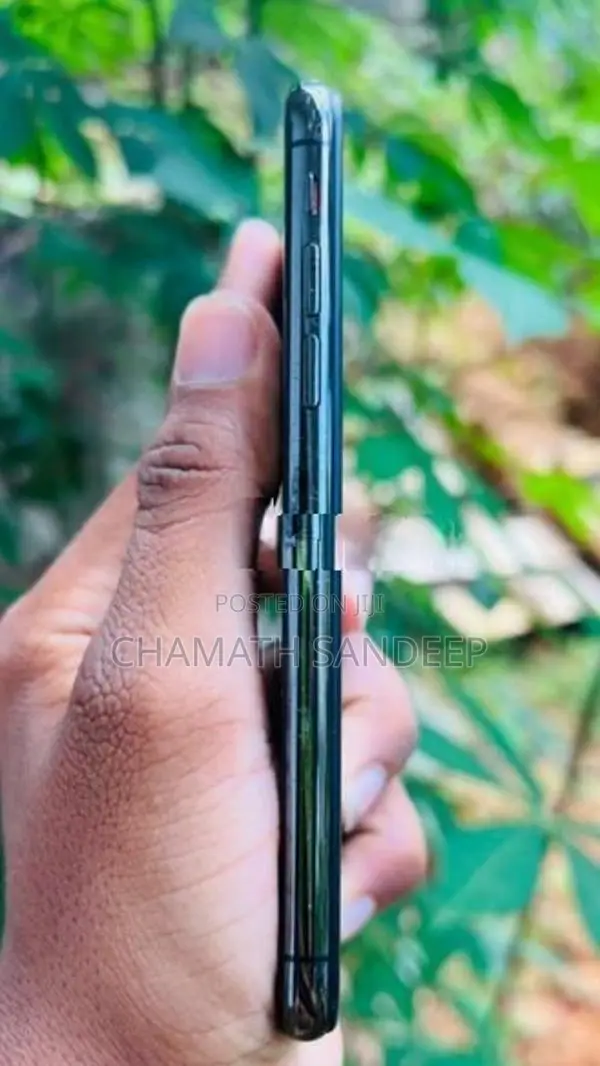 Apple iPhone X (Used)