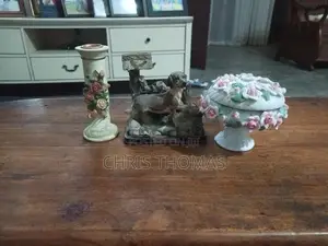 Antiques Leonardo Collection