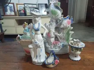 Antiques Porcelain figurines