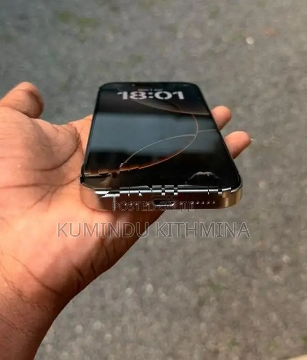 Apple iPhone 16 Pro (Used)