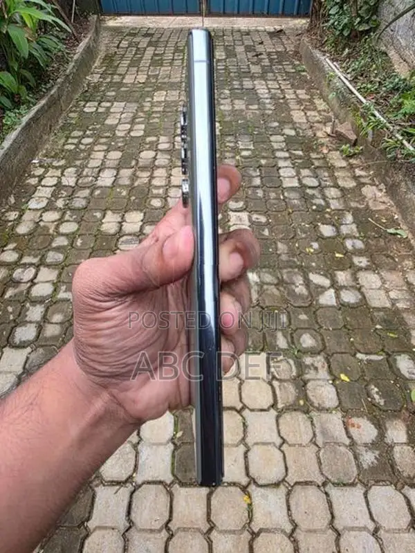 Samsung Galaxy S23 Ultra 12GB/256GB (Used)