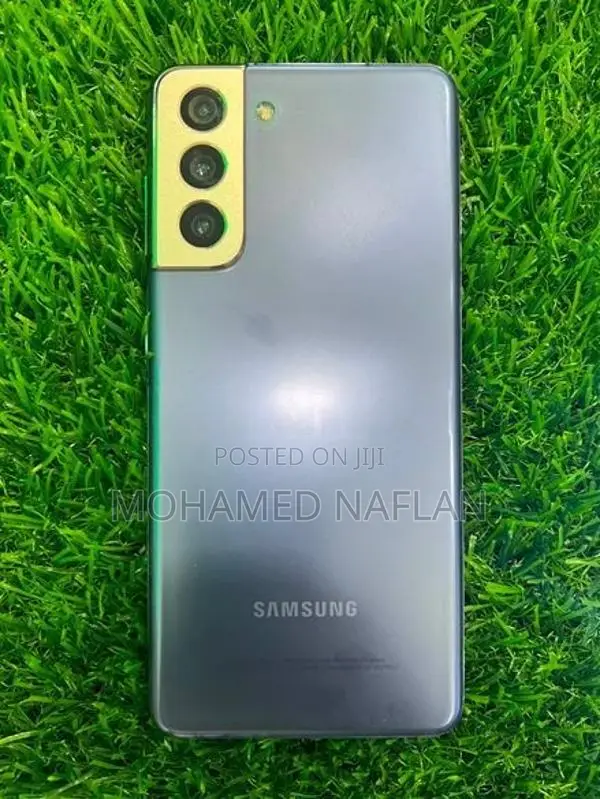 Samsung Galaxy S21 (Used)