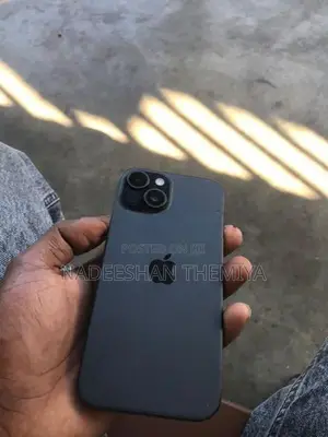 Apple iPhone 15 (Used)
