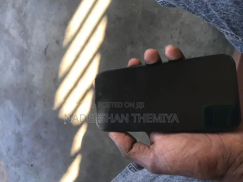 Apple iPhone 15 (Used)