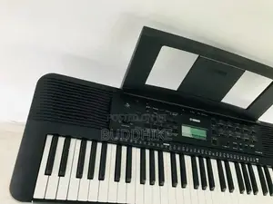 Yamaha PSR E273 KEYBOARD