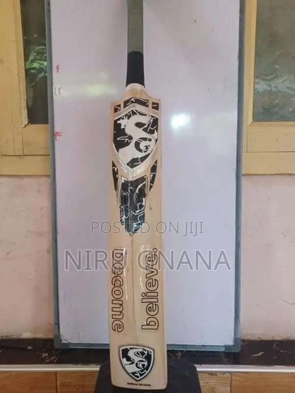 English Willow Cricket Bat