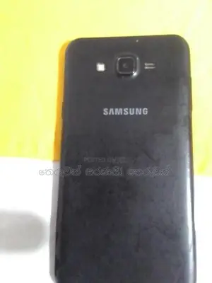 Samsung Galaxy J7 64GB (Used)