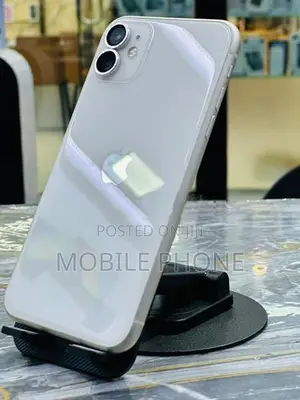 Apple iPhone 11 128GB (Used)