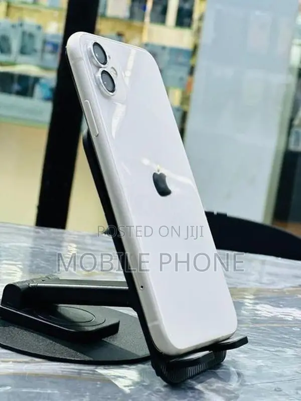 Apple iPhone 11 128GB (Used)