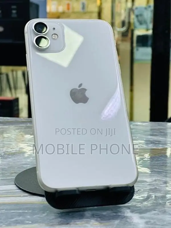 Apple iPhone 11 128GB (Used)