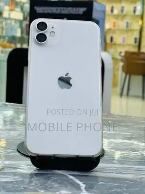 Apple iPhone 11 128GB (Used)