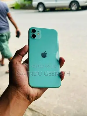 Apple iPhone 11 (Used)