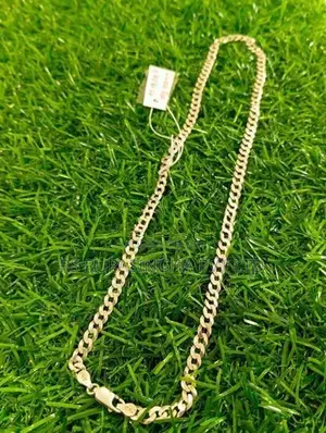 Silver Chain 8G 900MG
