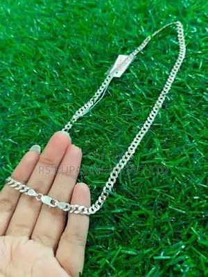 Silver Chain 8G 900MG