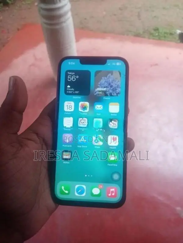 Apple iPhone 13 (Used)