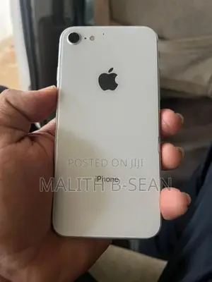 Apple iPhone 8 (Used)