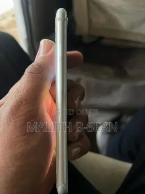 Apple iPhone 8 (Used)
