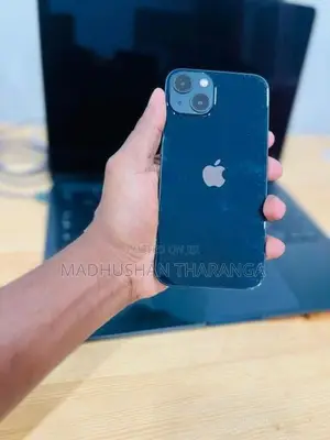 Apple iPhone 13 (Used)