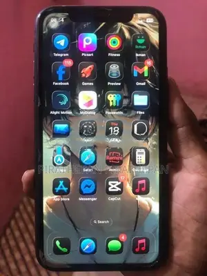 Apple iPhone 11 (Used)