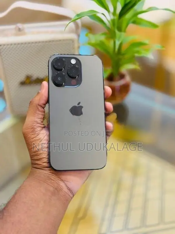 Apple iPhone 14 Pro 256GB (Used)