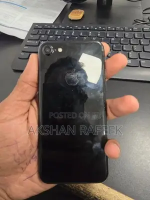 Apple iPhone 7 (Used)