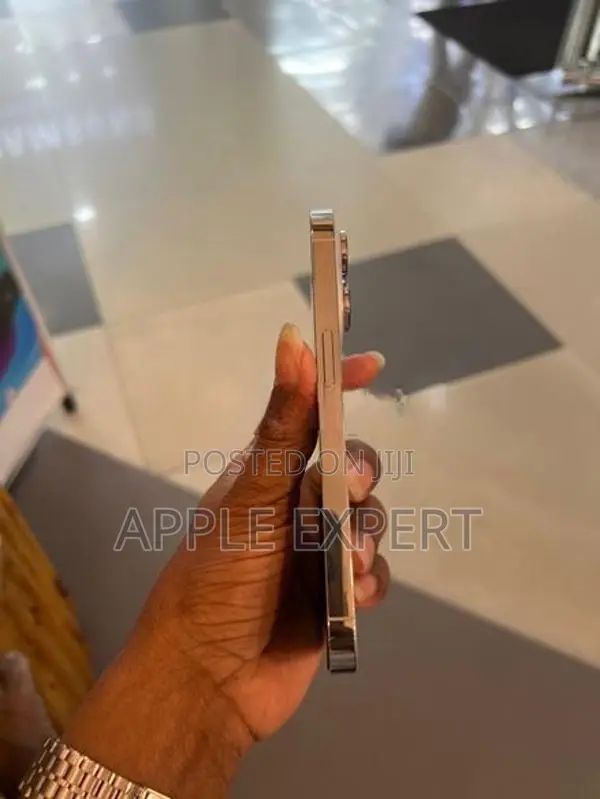 Apple iPhone 14 Pro (Used)