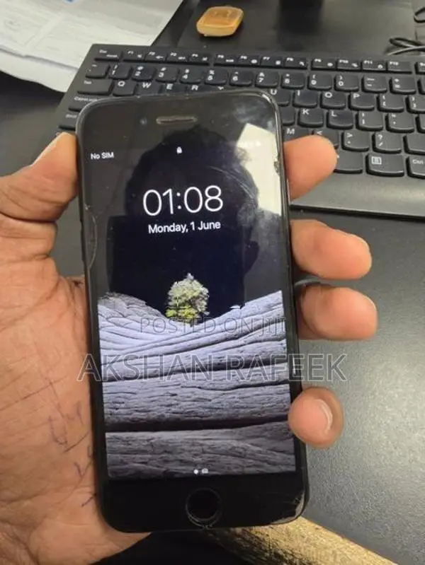 Apple iPhone 7 (Used)
